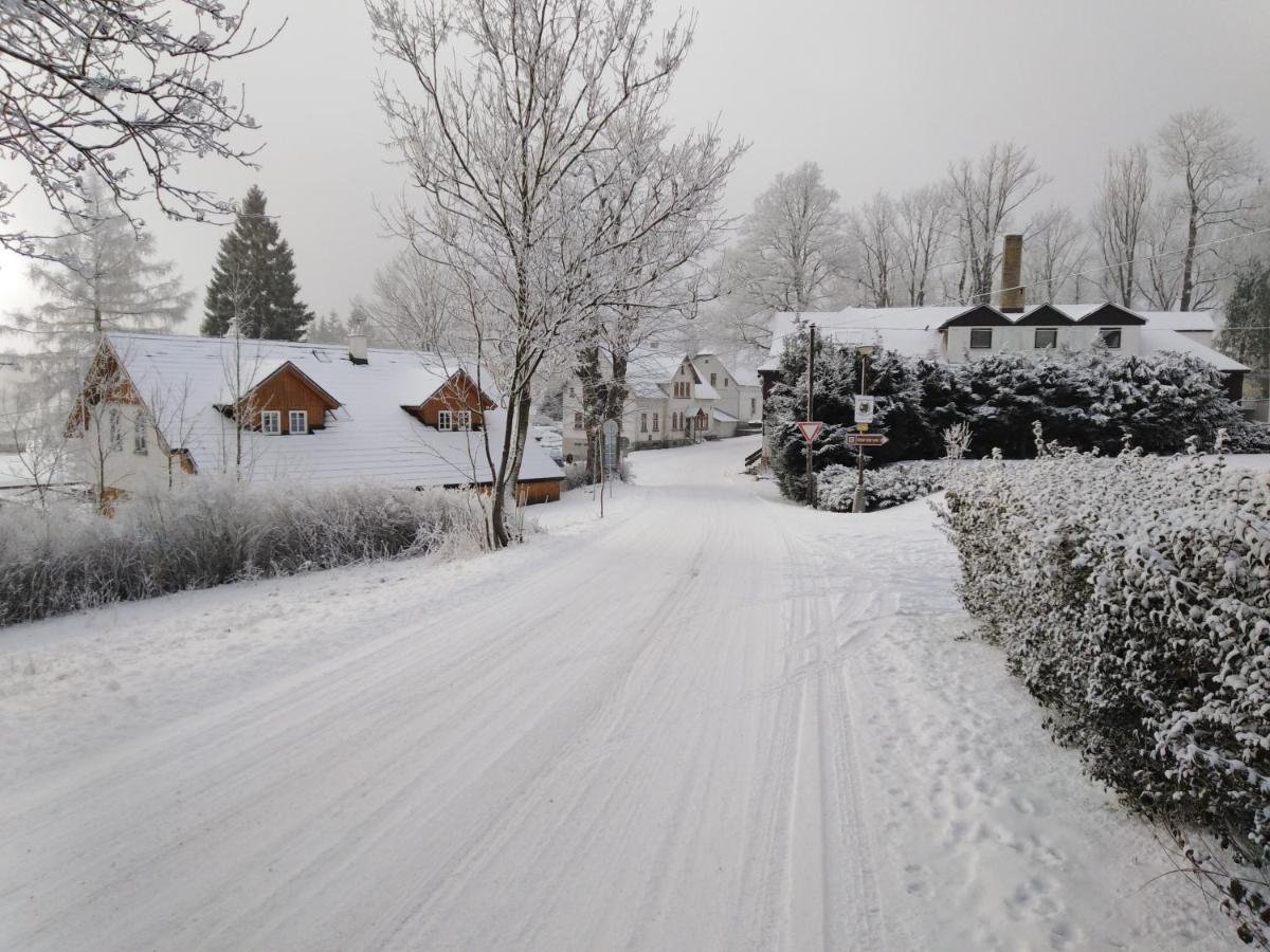 Sirovka Villa Horni Polubny ภายนอก รูปภาพ